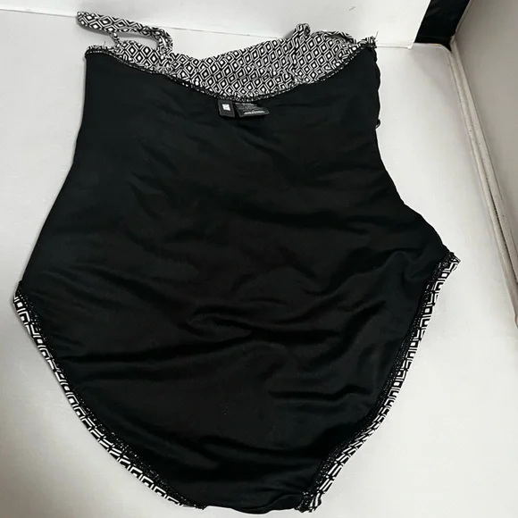 DKNY Monochrome Patterned Swimwear - Picture 6 of 9